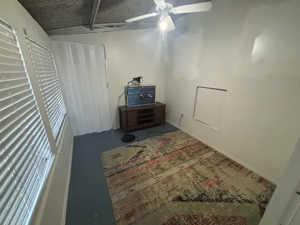 $39,900 | 562 Northeast 47th Street, Deerfield Beach, FL 33064