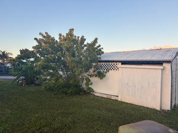 $39,900 | 562 Northeast 47th Street, Deerfield Beach, FL 33064