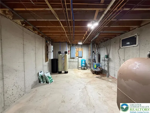 $635,000 | 118 Sterner Run Road, Kunkletown, PA 18058