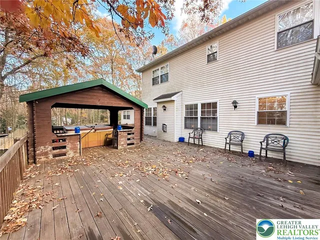 $635,000 | 118 Sterner Run Road, Kunkletown, PA 18058