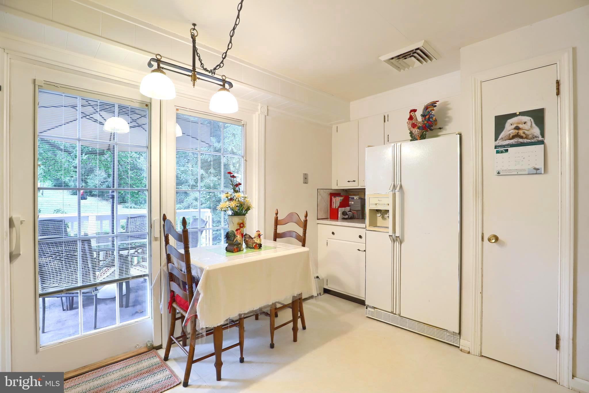 990 Corvair Road Lancaster, PA 17601 - Photo 22 of 36 Kitchen