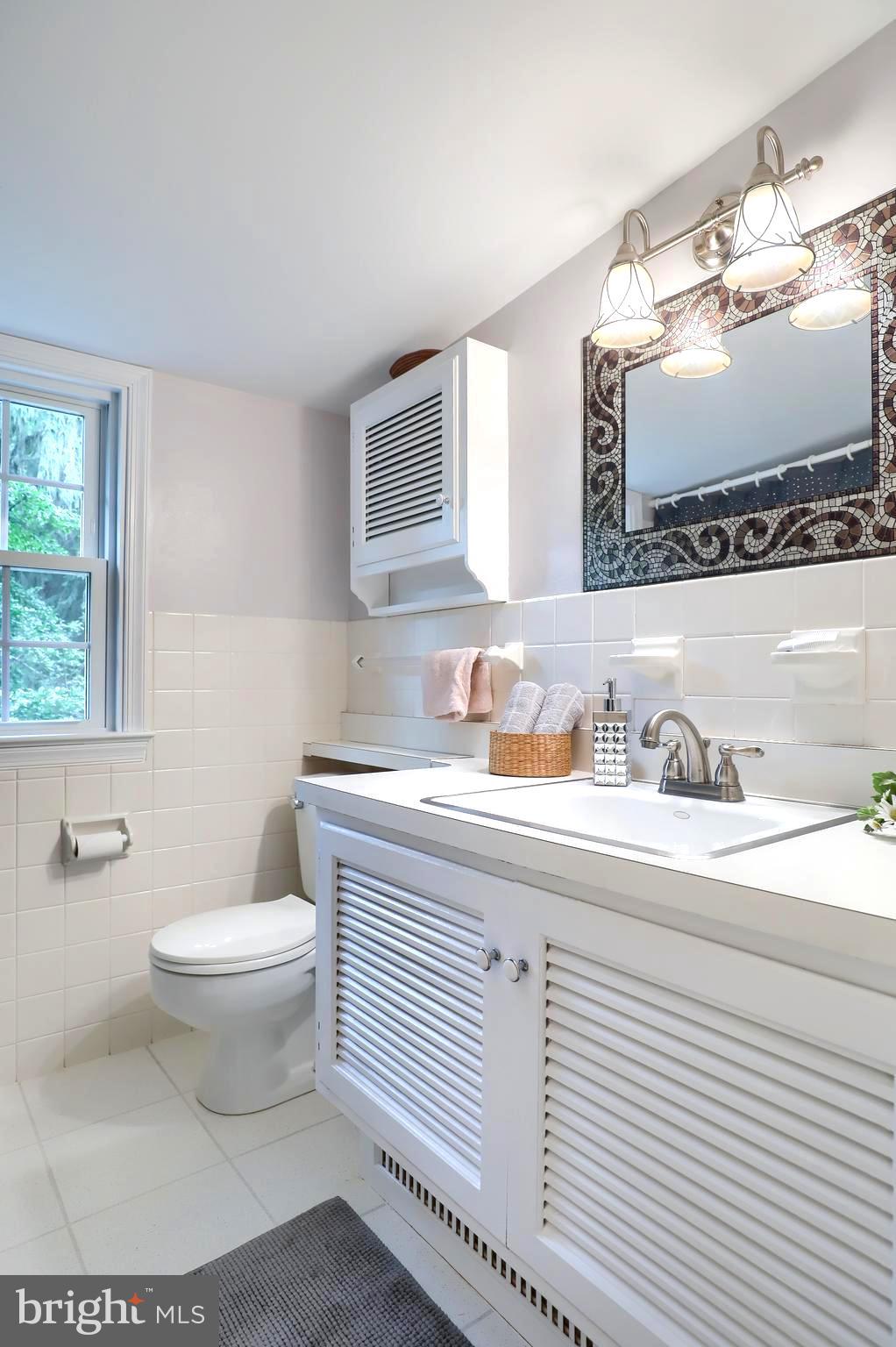 990 Corvair Road Lancaster, PA 17601 - Photo 25 of 36 Master Bath