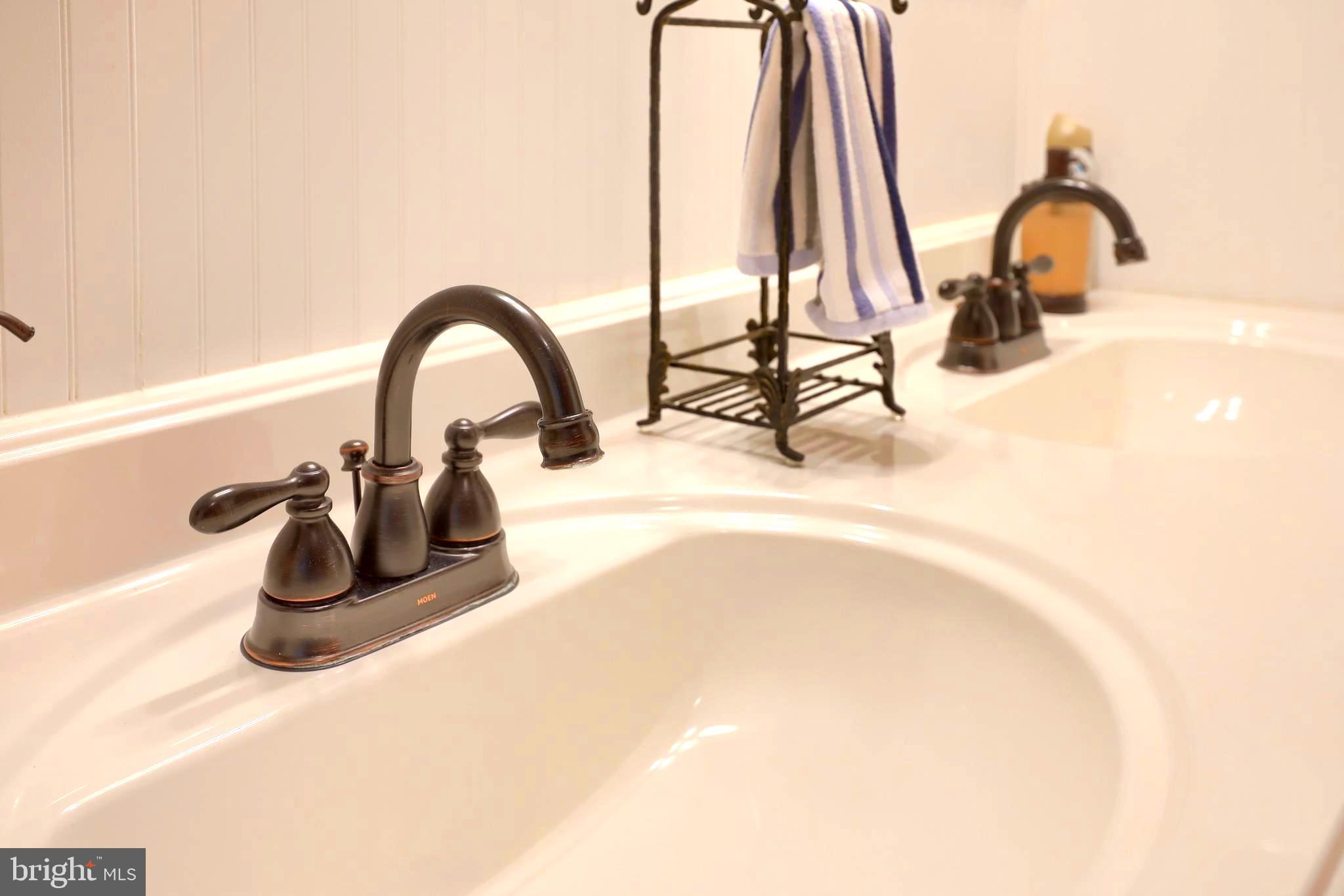 990 Corvair Road Lancaster, PA 17601 - Photo 30 of 36 Family Bathroom
