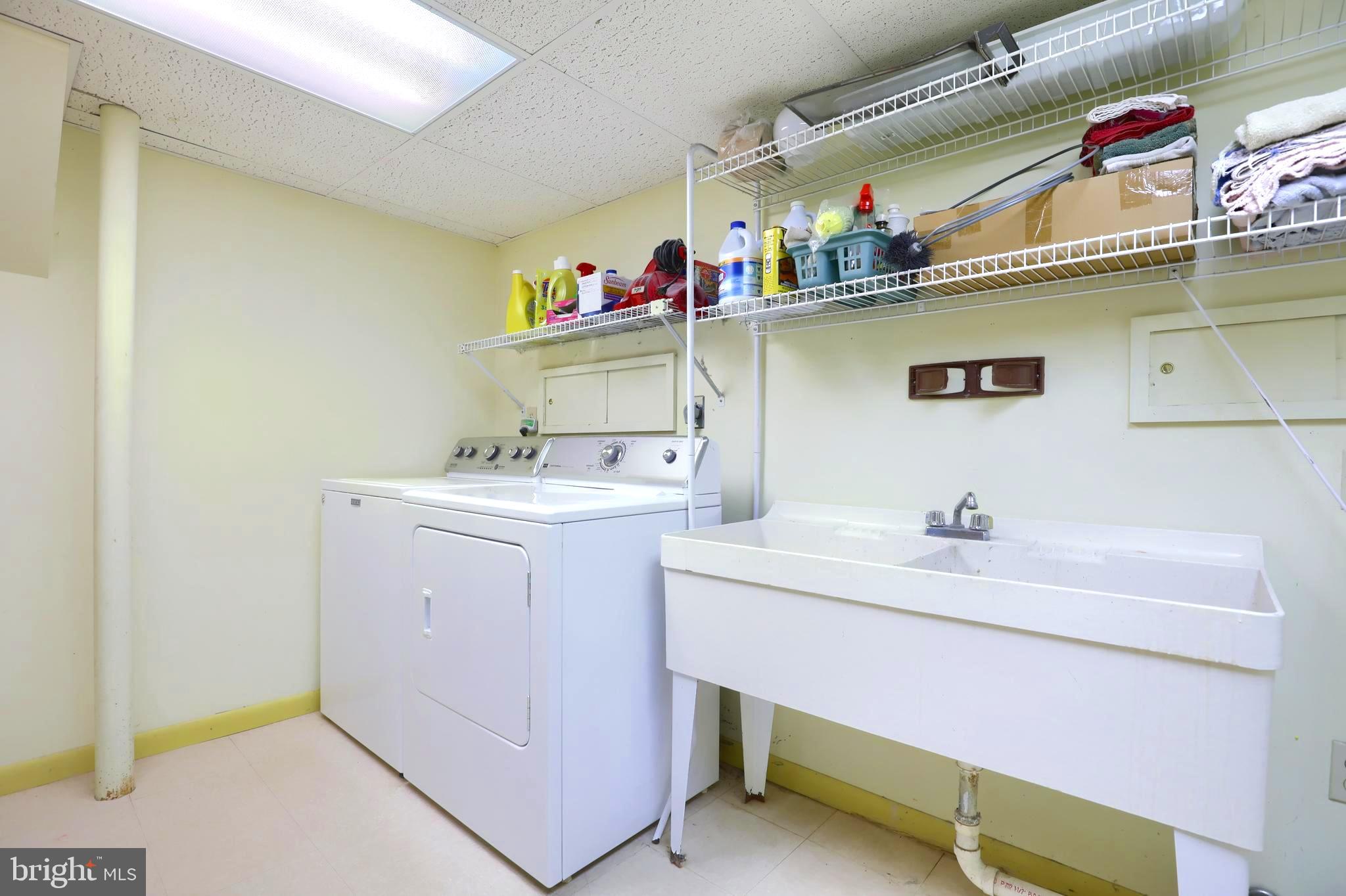 990 Corvair Road Lancaster, PA 17601 - Photo 36 of 36 Laundry Room