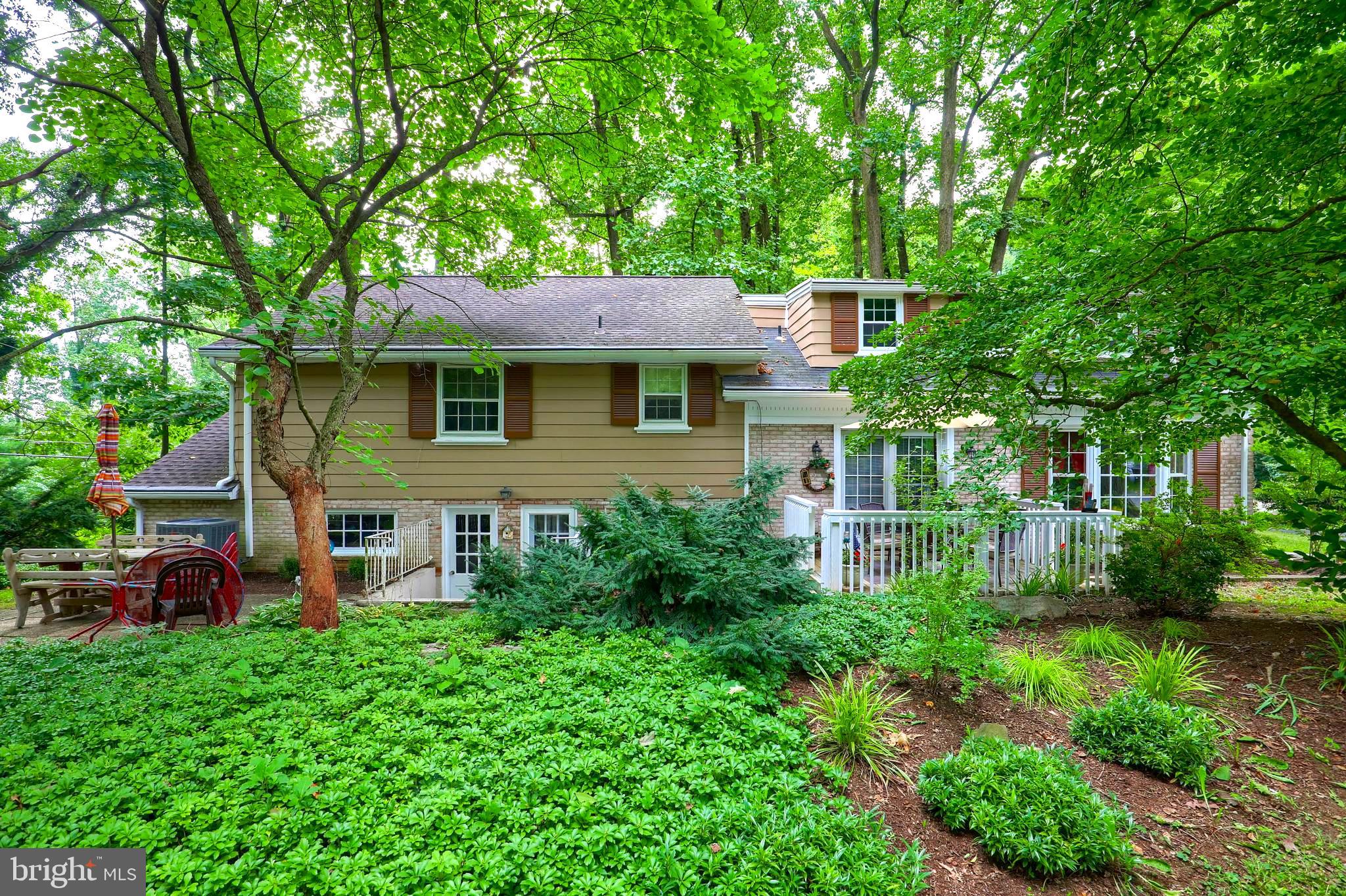 990 Corvair Road Lancaster, PA 17601 - Photo 6 of 36 Rear of Home