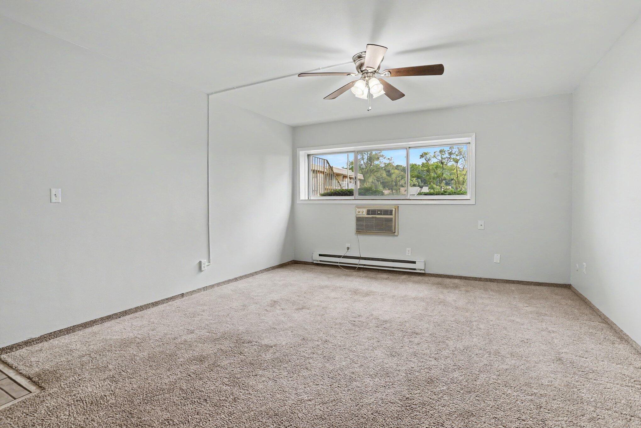 722 West Kilgore Road, Unit 102 Kalamazoo, MI 49008 - Photo 4 of 15 003_file_1454