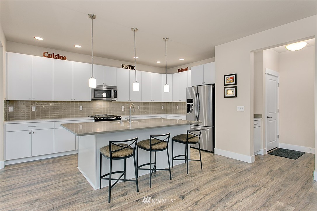 5122 Northeast 2nd Court Renton, WA 98059 - Photo 6 of 24