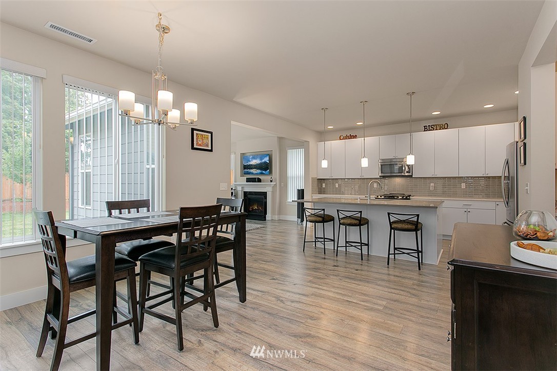 5122 Northeast 2nd Court Renton, WA 98059 - Photo 9 of 24