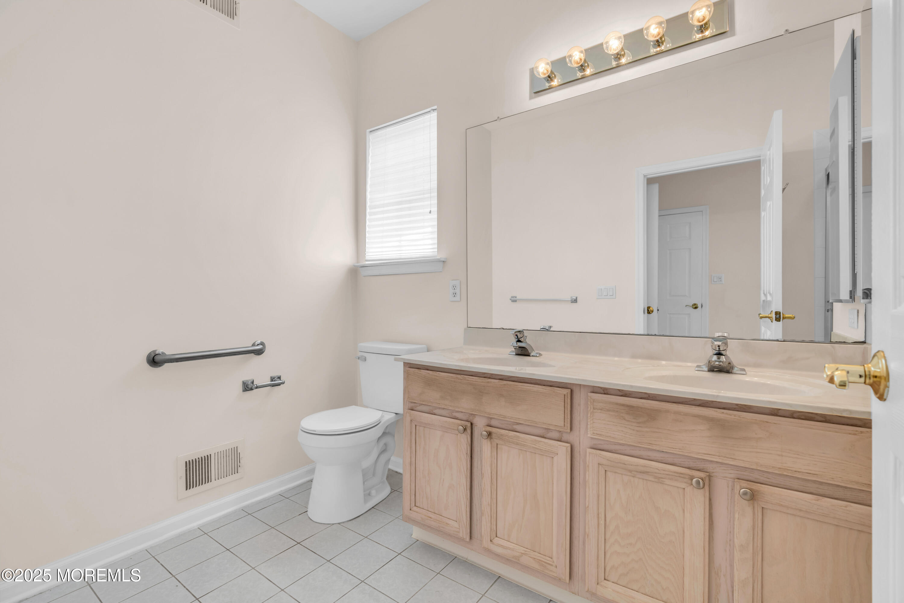 73 Eleanor Road Manchester Township, NJ 08759 - Photo 29 of 39 Primary Ensuite Bath