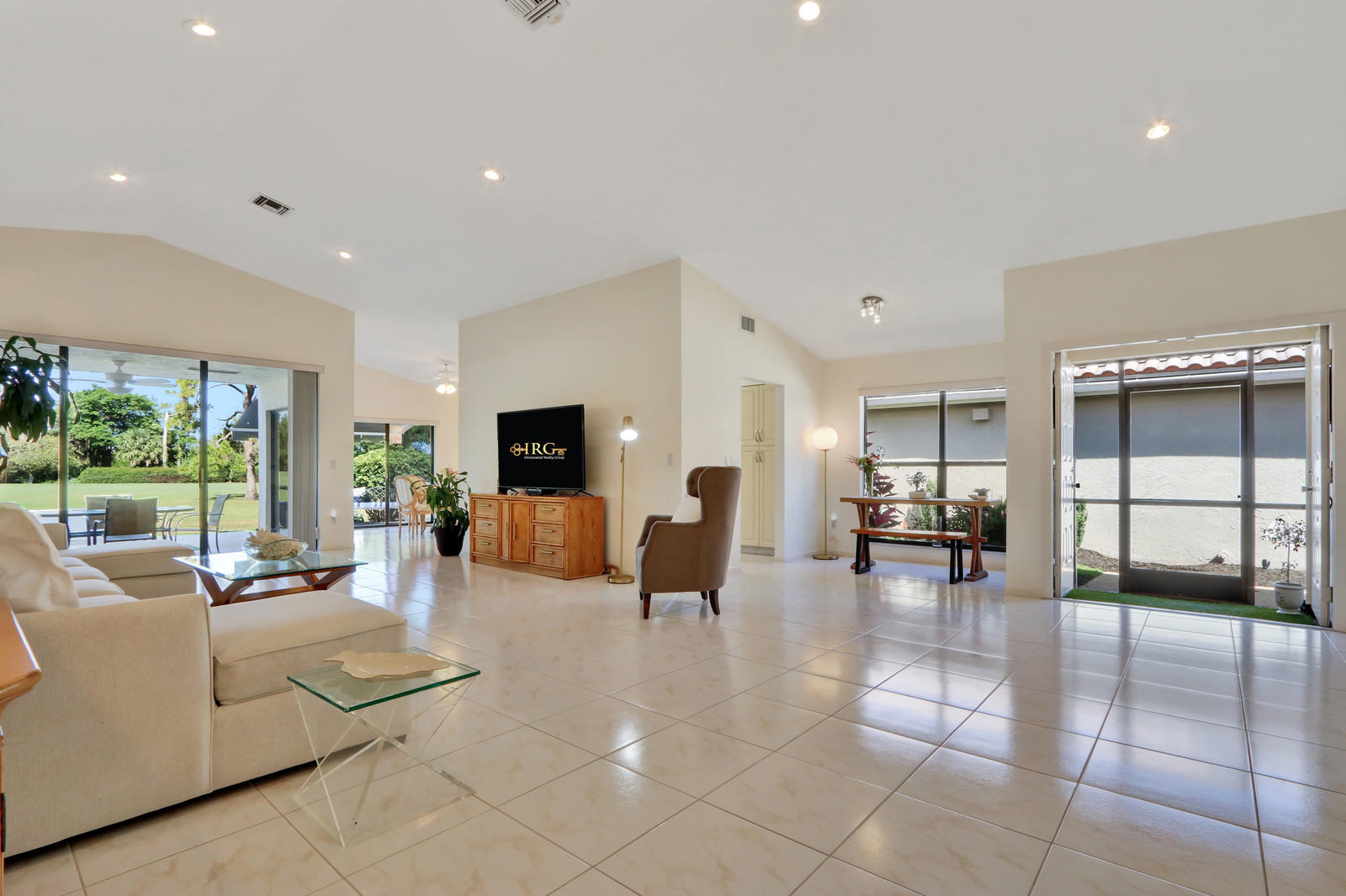 11200 Highland Circle Boca Raton, FL 33428 - Photo 2 of 18 04_IMG_8443_mls