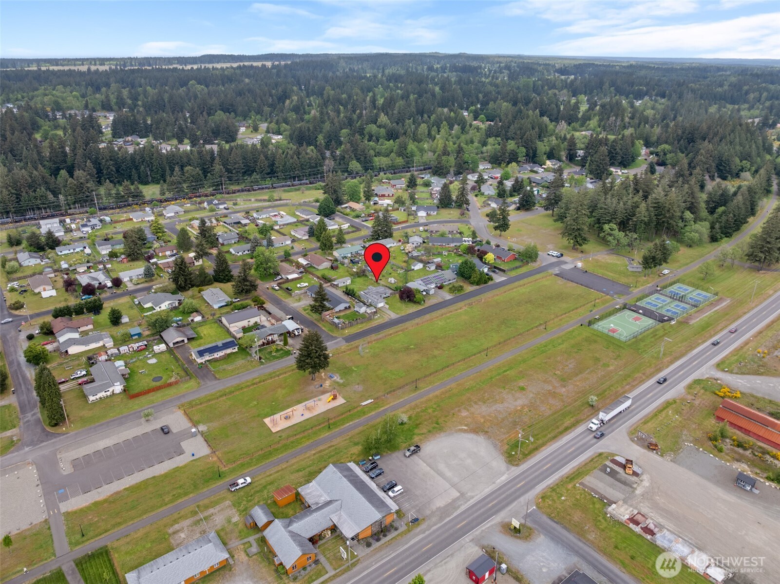 304 Rochester Street East Rainier, WA 98576 - Photo 26 of 29 Gallery Image 26
