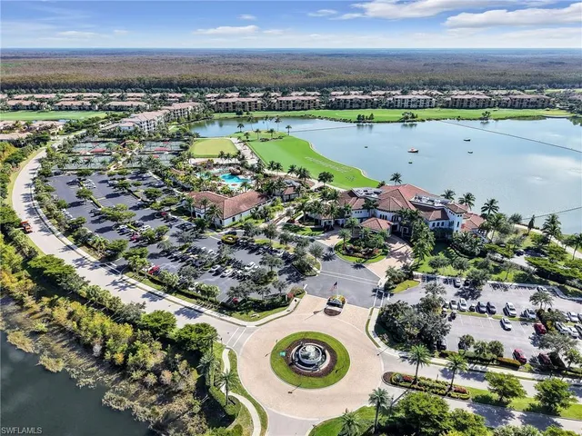 a view of a lake in a city