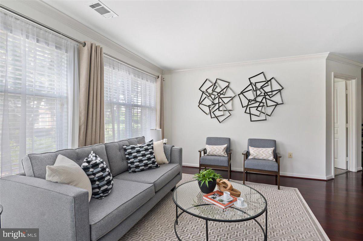 5565 Seminary Road, Unit 109 Falls Church, VA 22041 - Photo 6 of 30 Gallery Image 6