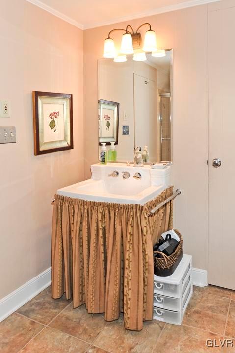 2590 Black River Road Bethlehem, PA 18015 - Photo 31 of 39 Gallery Image 31