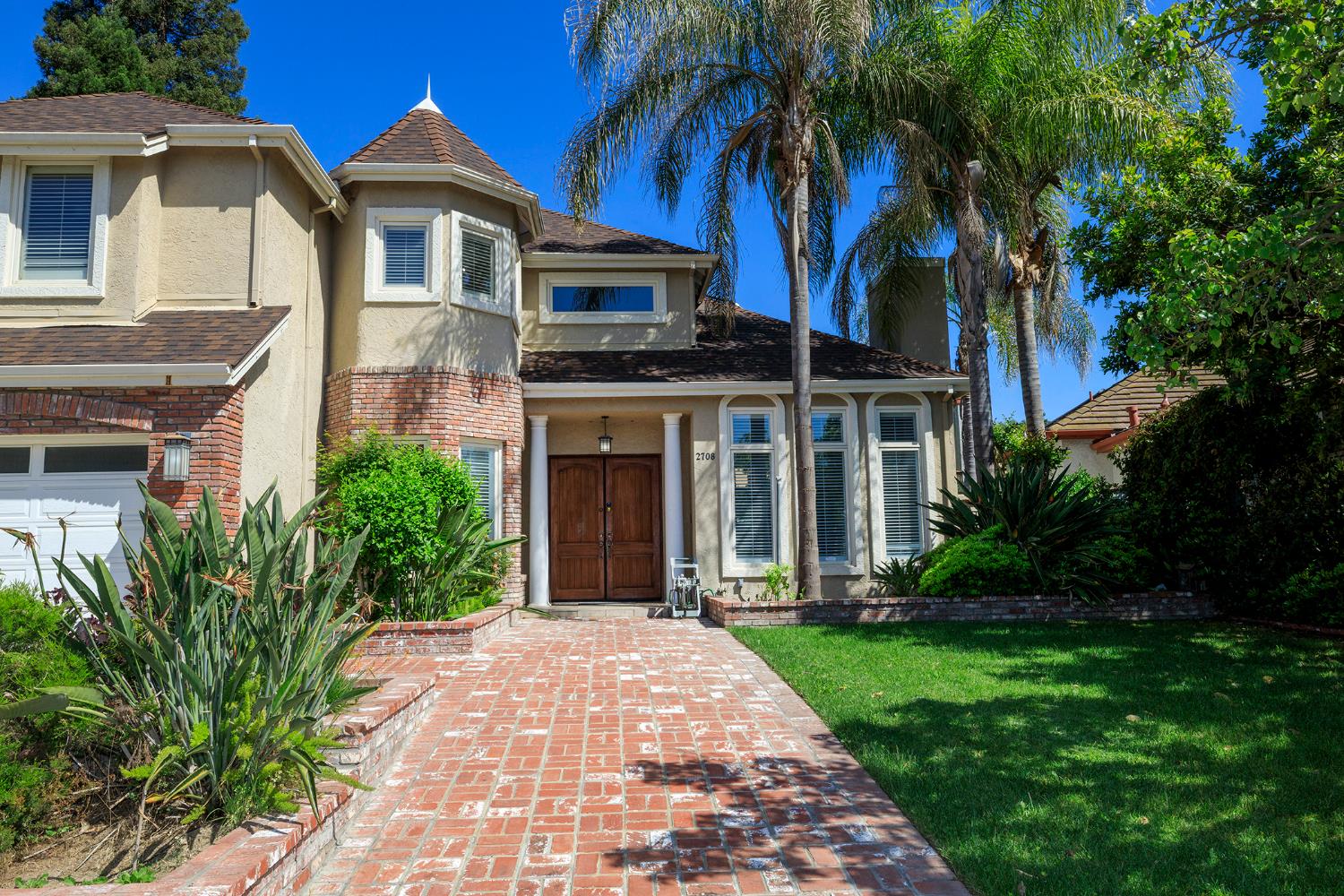 2708 Lake Front Court Modesto, CA 95355 - Photo 2 of 56
