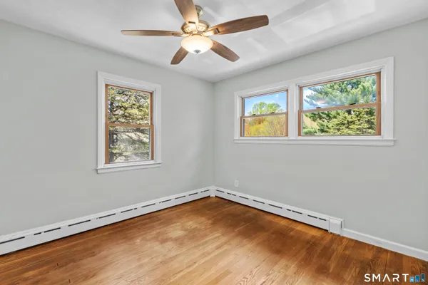 $399,900 | 863 Whittemore Road, Middlebury, CT 06762