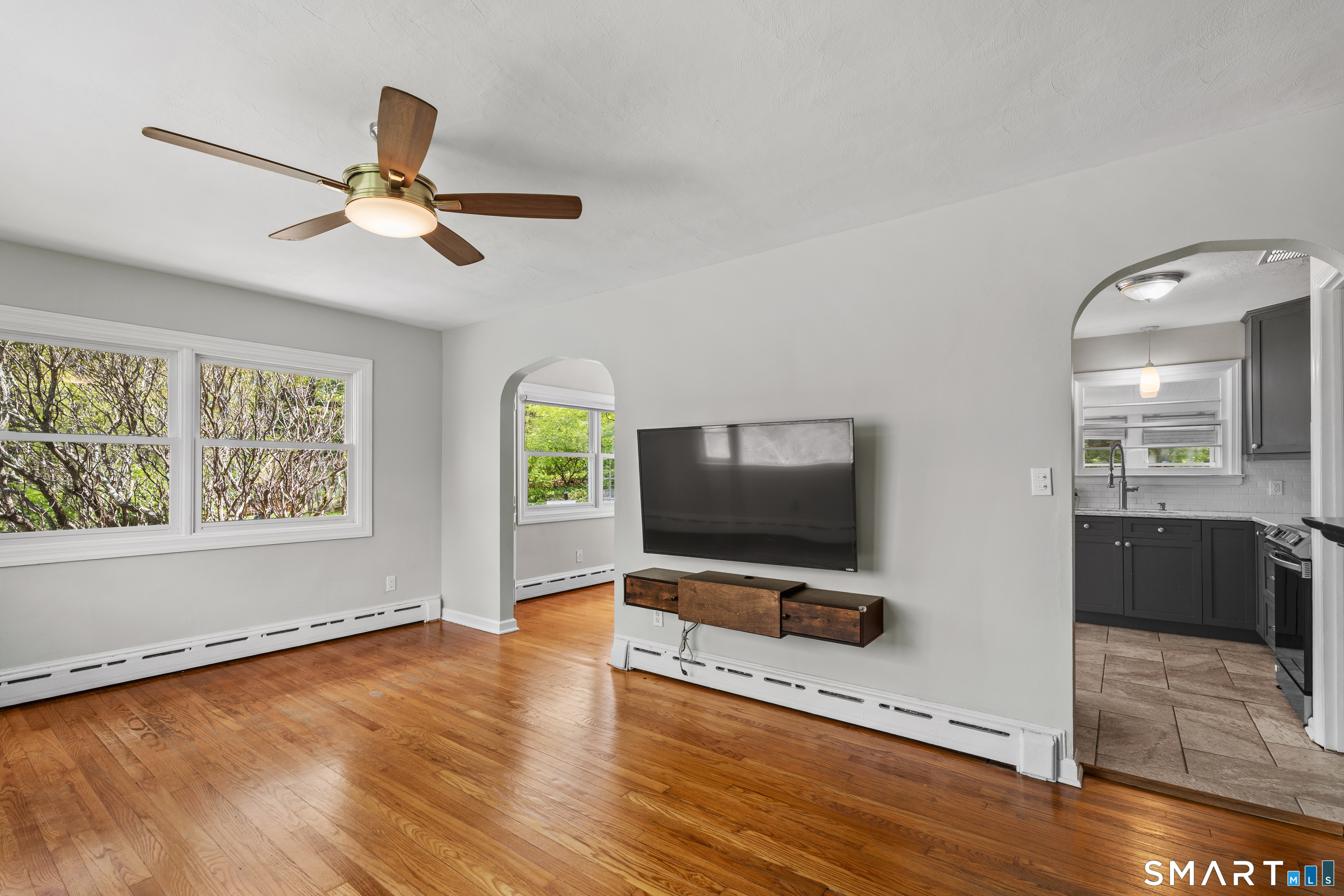 863 Whittemore Road Middlebury, CT 06762 - Photo 5 of 30