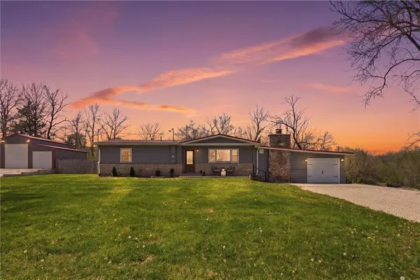 $290,000 | 309 North Madison Avenue, Knob Noster, MO 65336