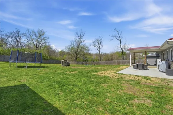 $290,000 | 309 North Madison Avenue, Knob Noster, MO 65336
