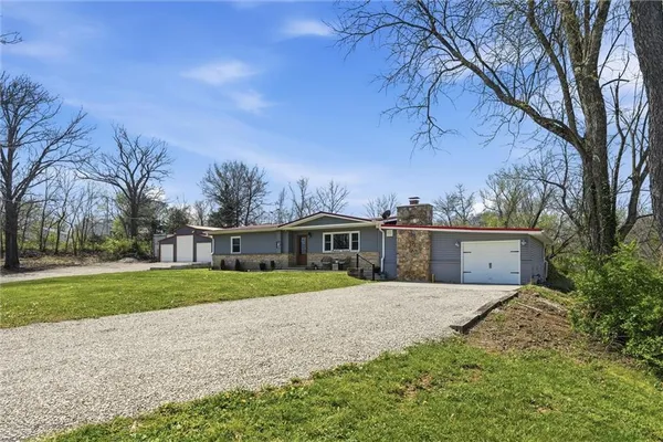 $290,000 | 309 North Madison Avenue, Knob Noster, MO 65336