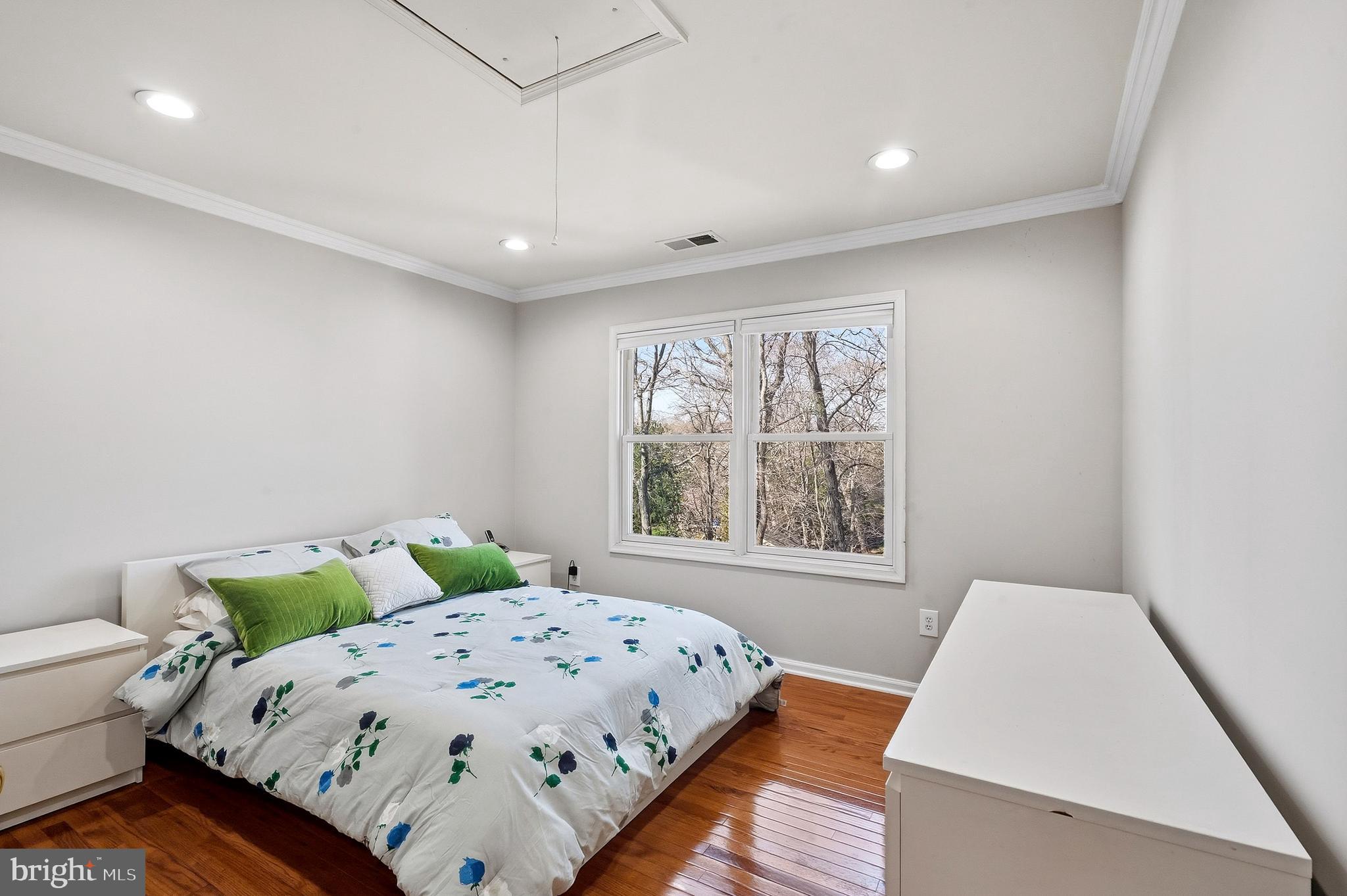 21 Woodmere Road Monroe Township, NJ 08831 - Photo 32 of 55