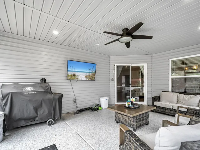 a view of a back yard of the house