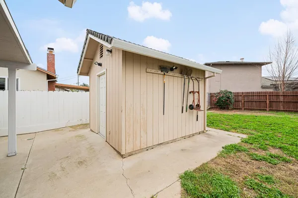 $379,900 | 716 King Avenue, Yuba City, CA 95991