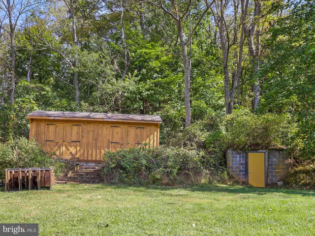 $750,000 | 2122 West Springfield Road, Seven Valleys, PA 17360