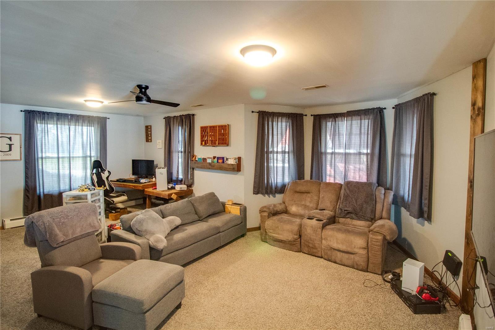 426 Pine Carrollton, IL 62016 - Photo 7 of 29