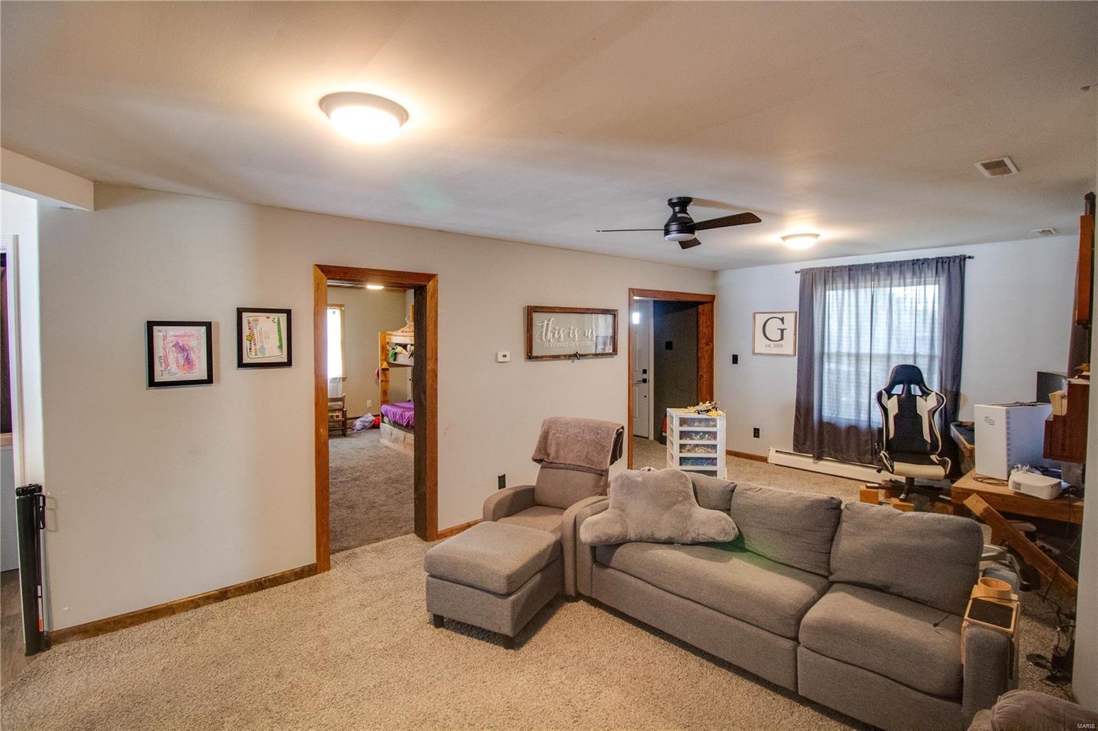 426 Pine Carrollton, IL 62016 - Photo 8 of 29