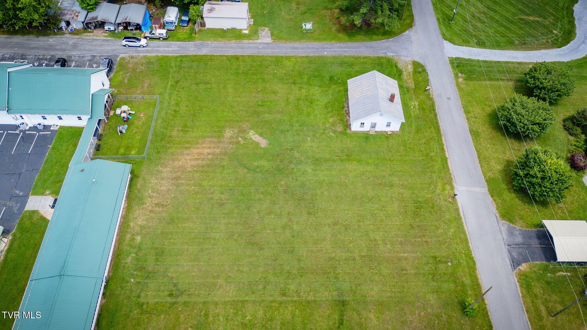 400 Riverside Drive Unicoi, TN 37692 - Photo 31 of 33 105