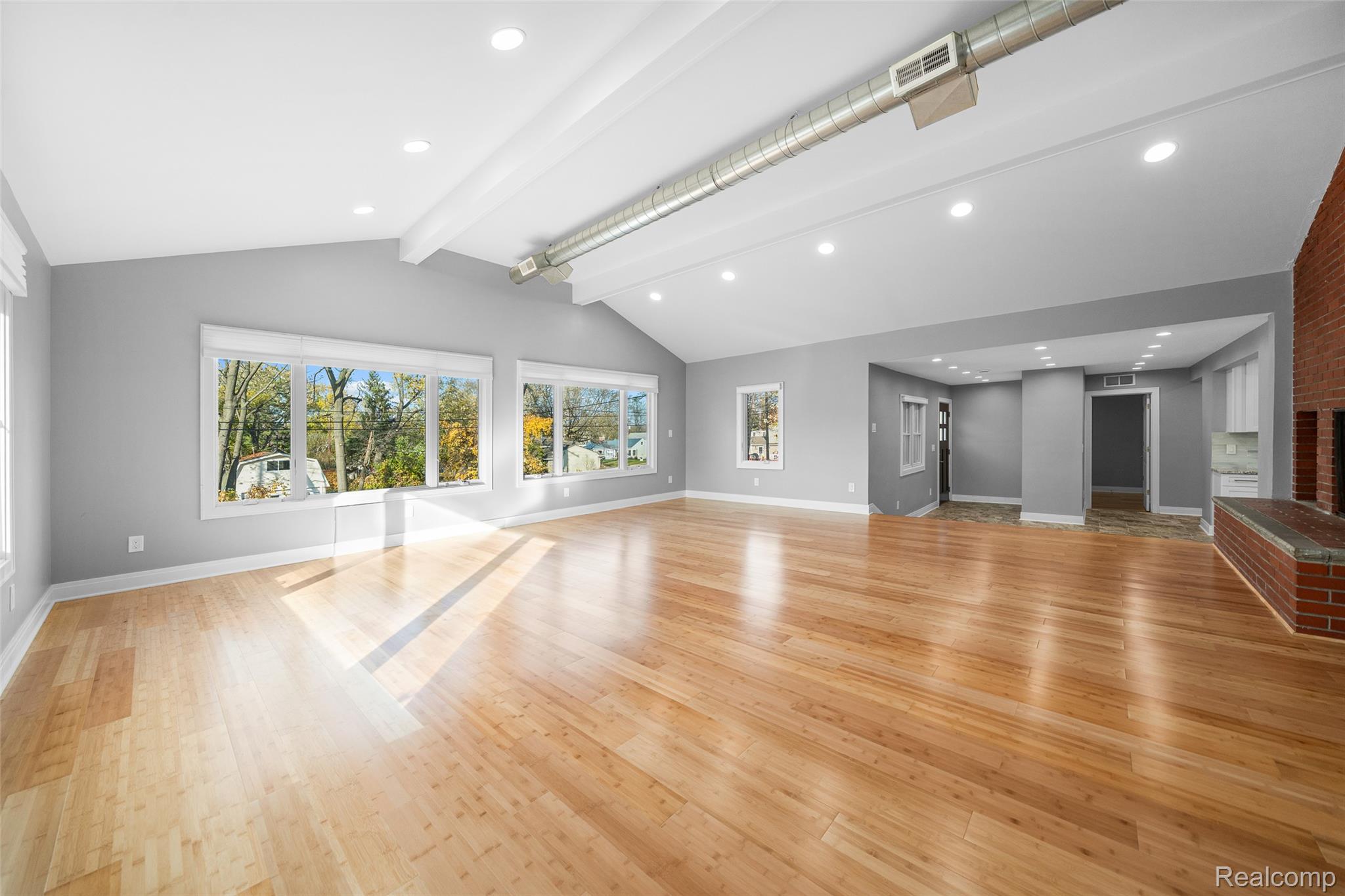 7175 Richardson Road West Bloomfield, MI 48323 - Photo 9 of 33 14.jpg