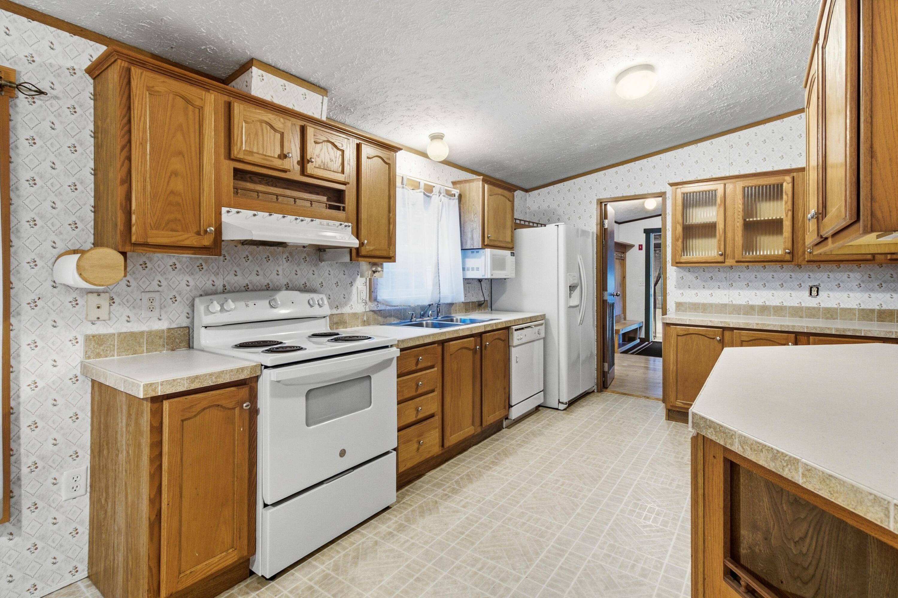 19 Terrace View Sabattus, ME 04280 - Photo 6 of 34 19 Terrace Sabattus-14