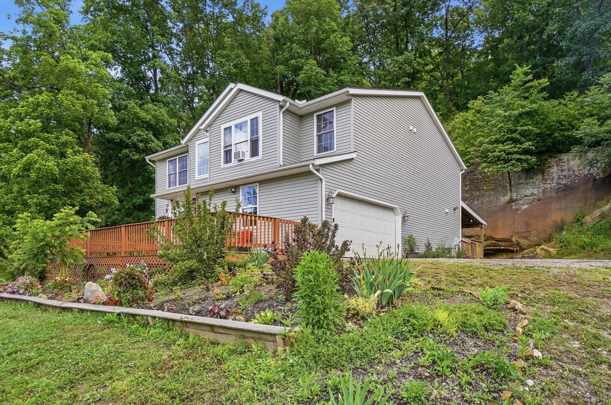 9535 Rain Rock Road Northeast Newark, OH 43055 - Photo 2 of 64 009