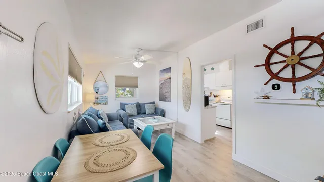 $899,000 | 701 South Orlando Avenue, Cocoa Beach, FL 32931