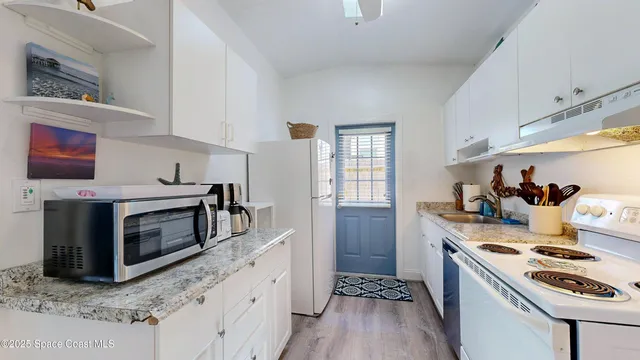 $899,000 | 701 South Orlando Avenue, Cocoa Beach, FL 32931