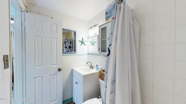 $899,000 | 701 South Orlando Avenue, Cocoa Beach, FL 32931