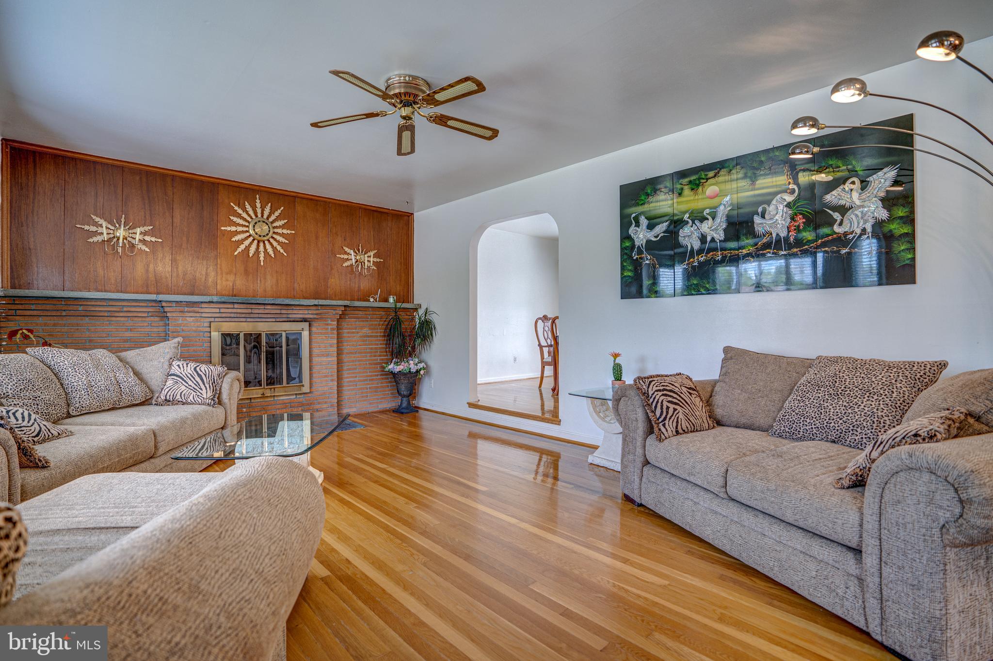 907 Tracy Drive Silver Spring, MD 20904 - Photo 3 of 27