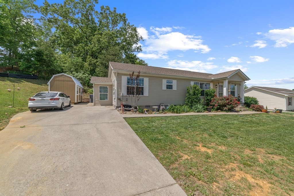 1186 Case View Road Dandridge, TN 37725 - Photo 31 of 41 Gallery Image 31