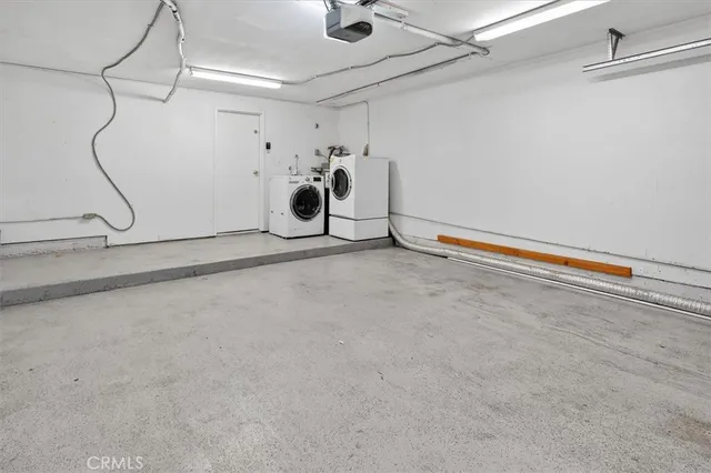 $695,000 | 22238 James Alan Circle, Unit 4, Chatsworth, CA 91311