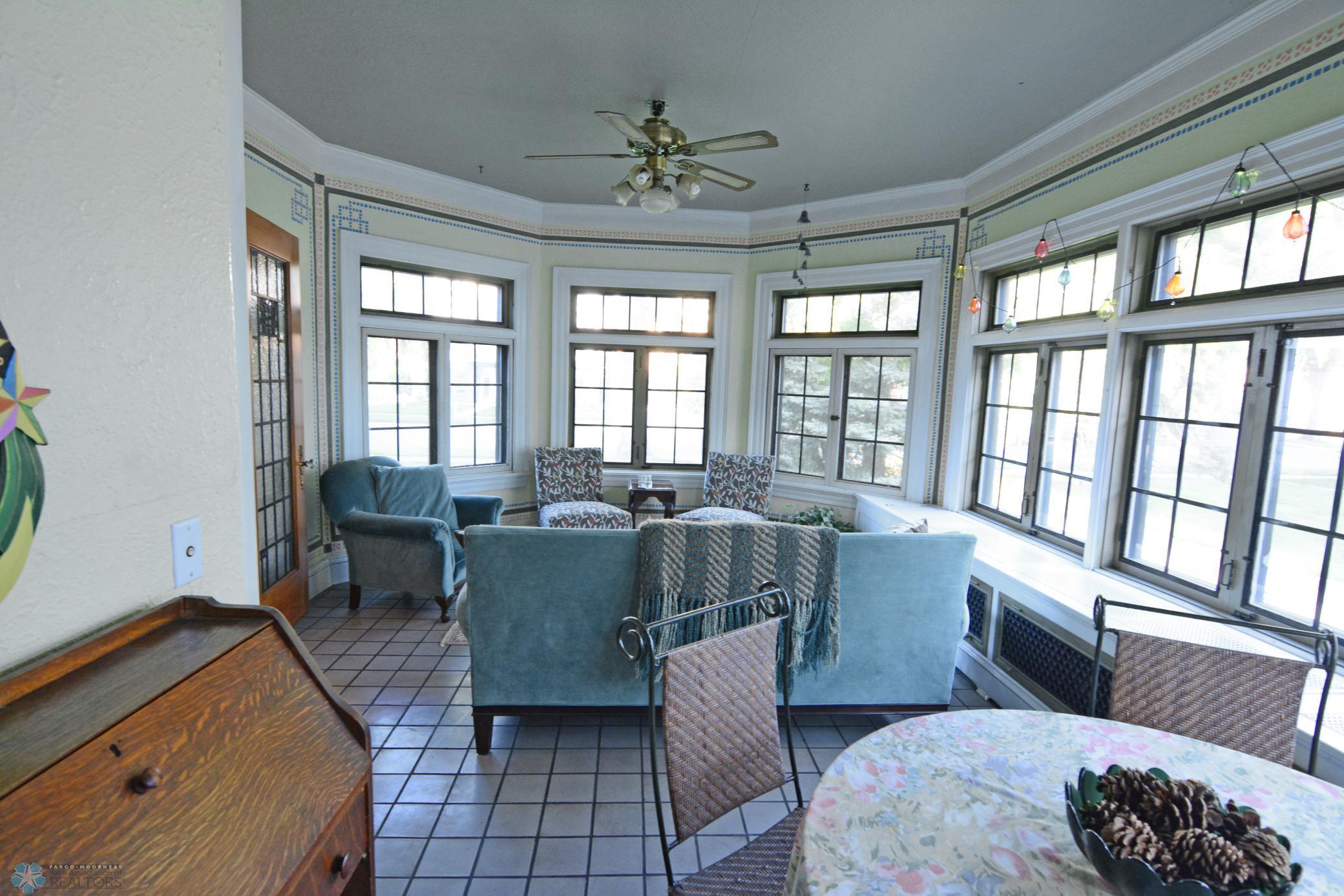 505 8th Street South Fargo, ND 58103 - Photo 12 of 36