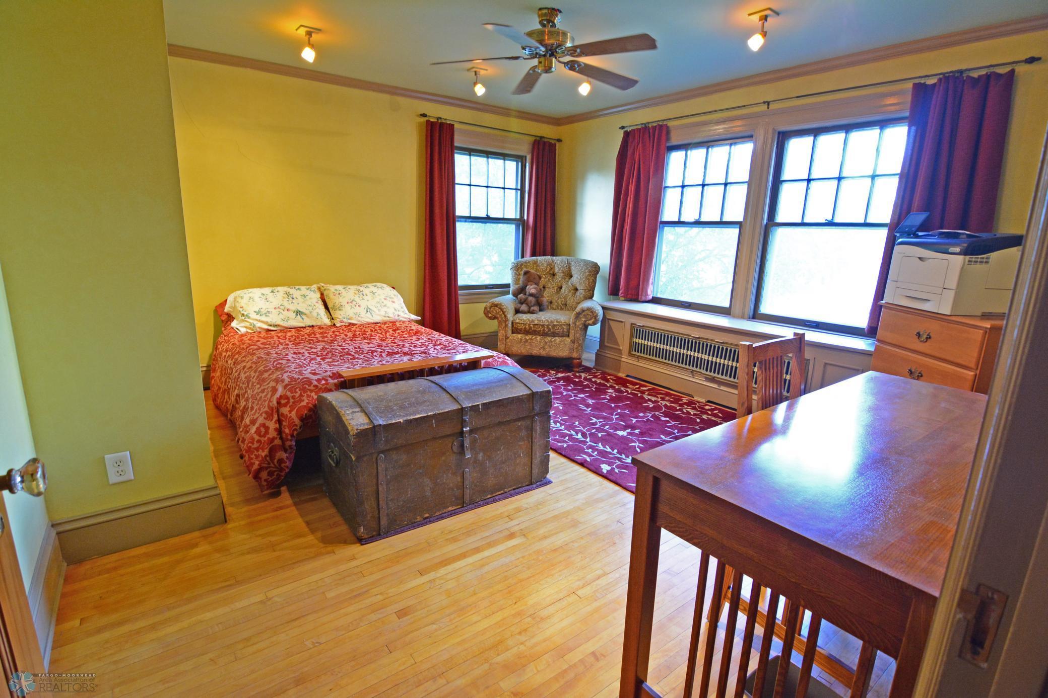 505 8th Street South Fargo, ND 58103 - Photo 27 of 36