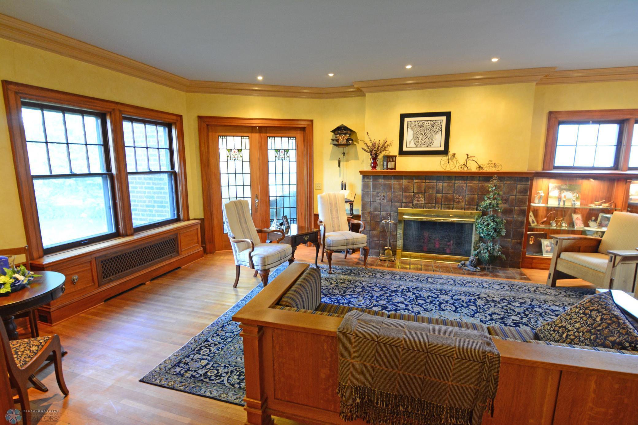 505 8th Street South Fargo, ND 58103 - Photo 9 of 36