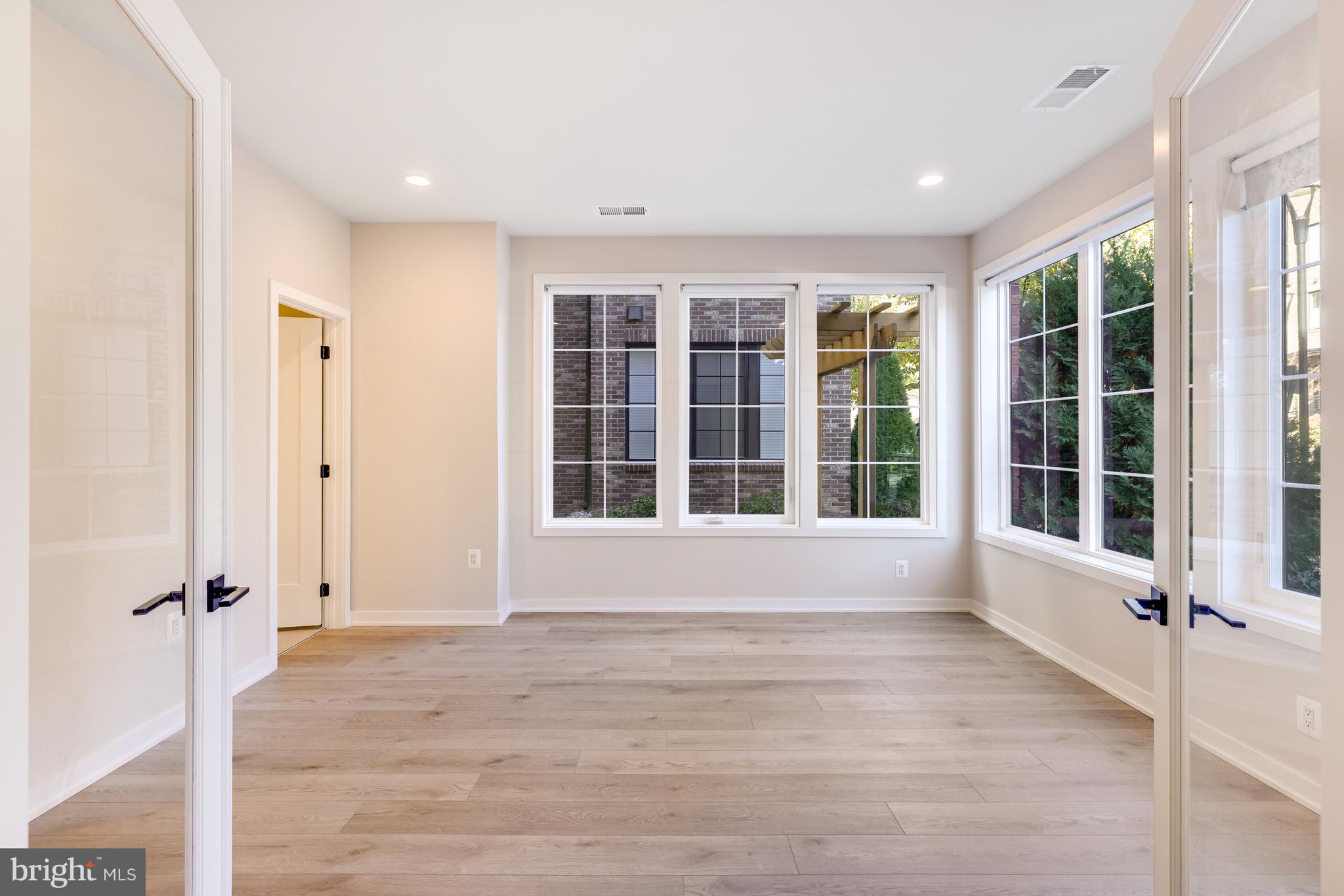 11723 Paysons Way Reston, VA 20191 - Photo 7 of 51