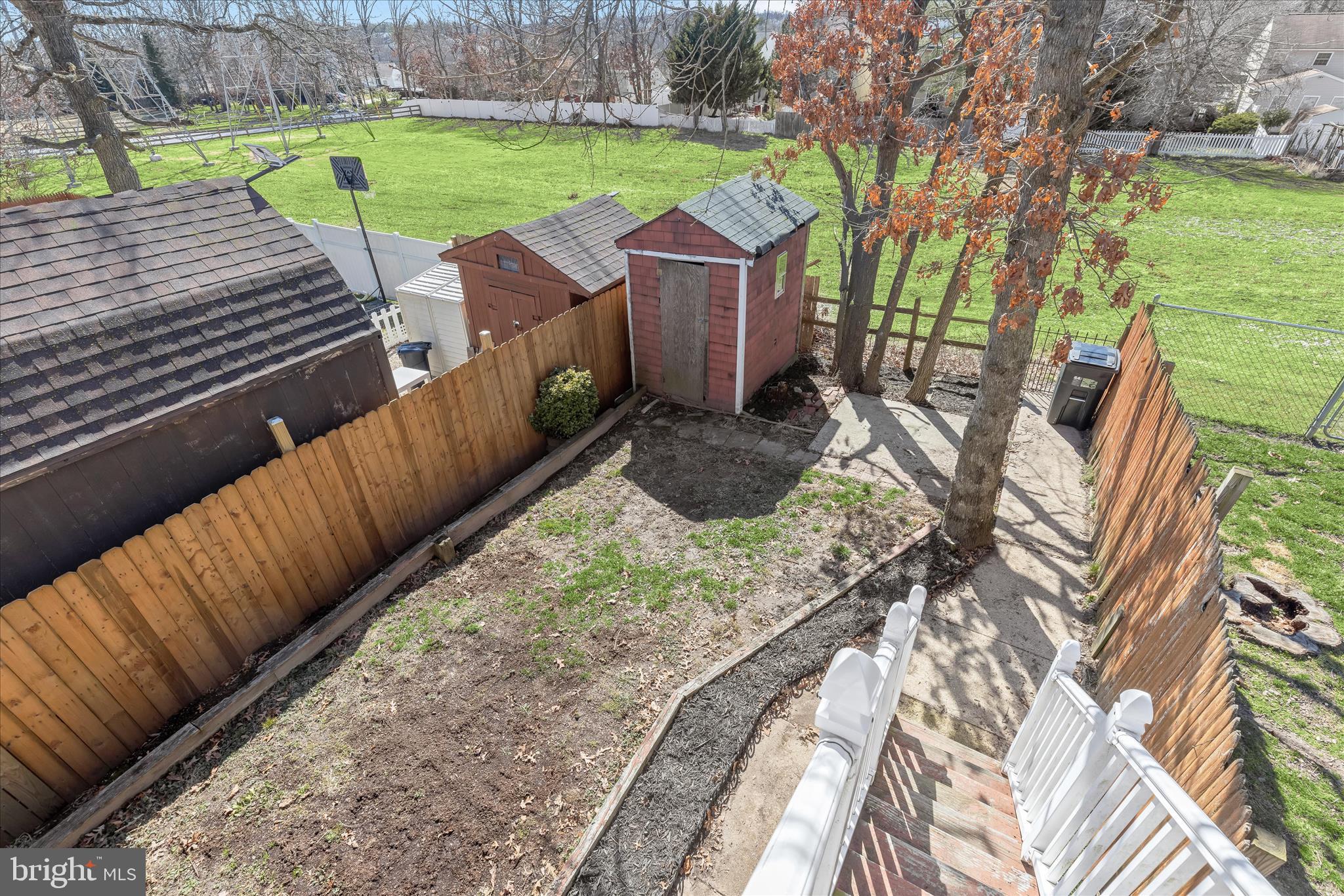 8624 Castlemill Circle Nottingham, MD 21236 - Photo 30 of 34 a view of a backyard with sitting area