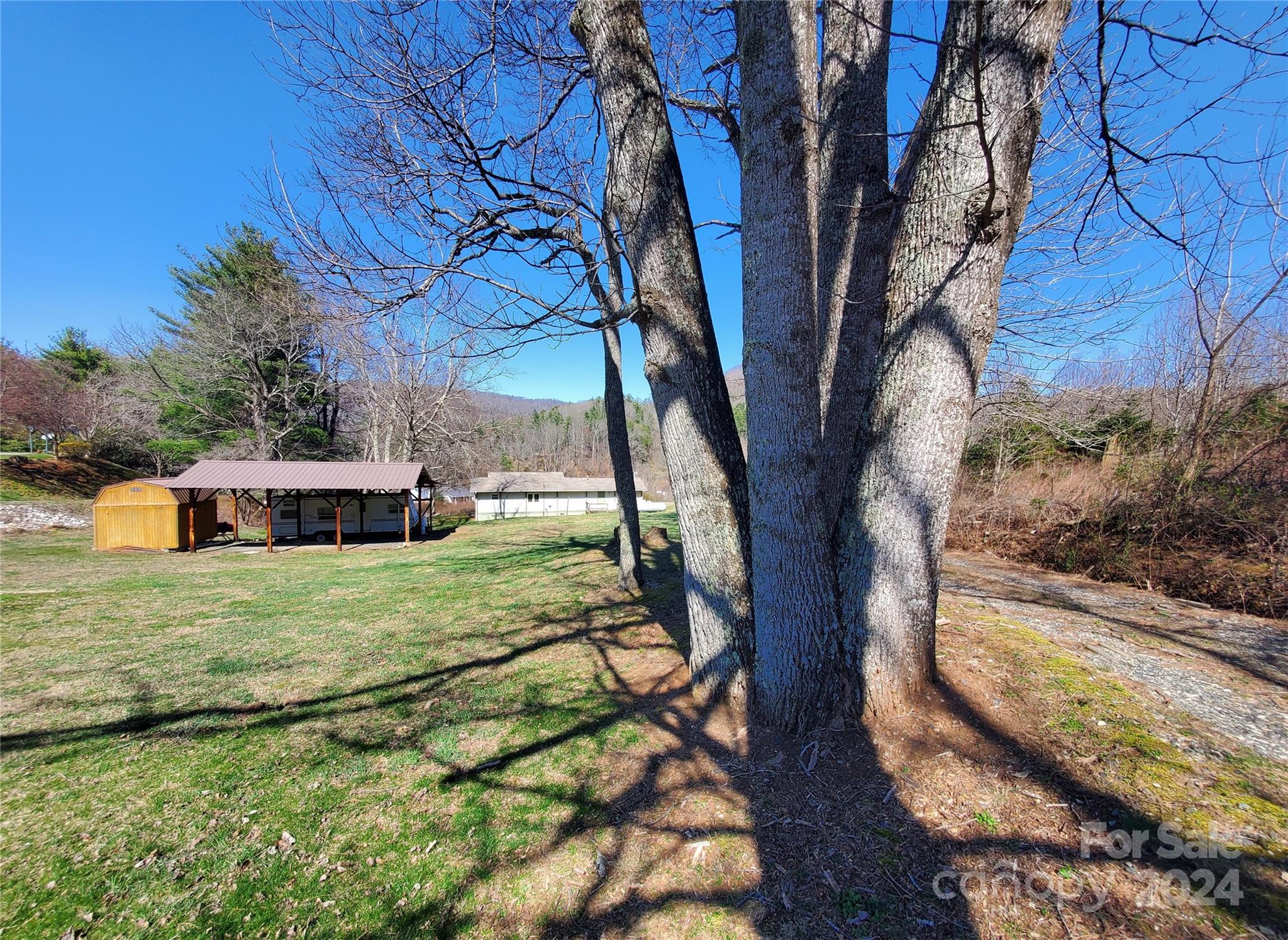 57 Paul Ridge Road Newland, NC 28657 - Photo 3 of 48 Gallery Image 3