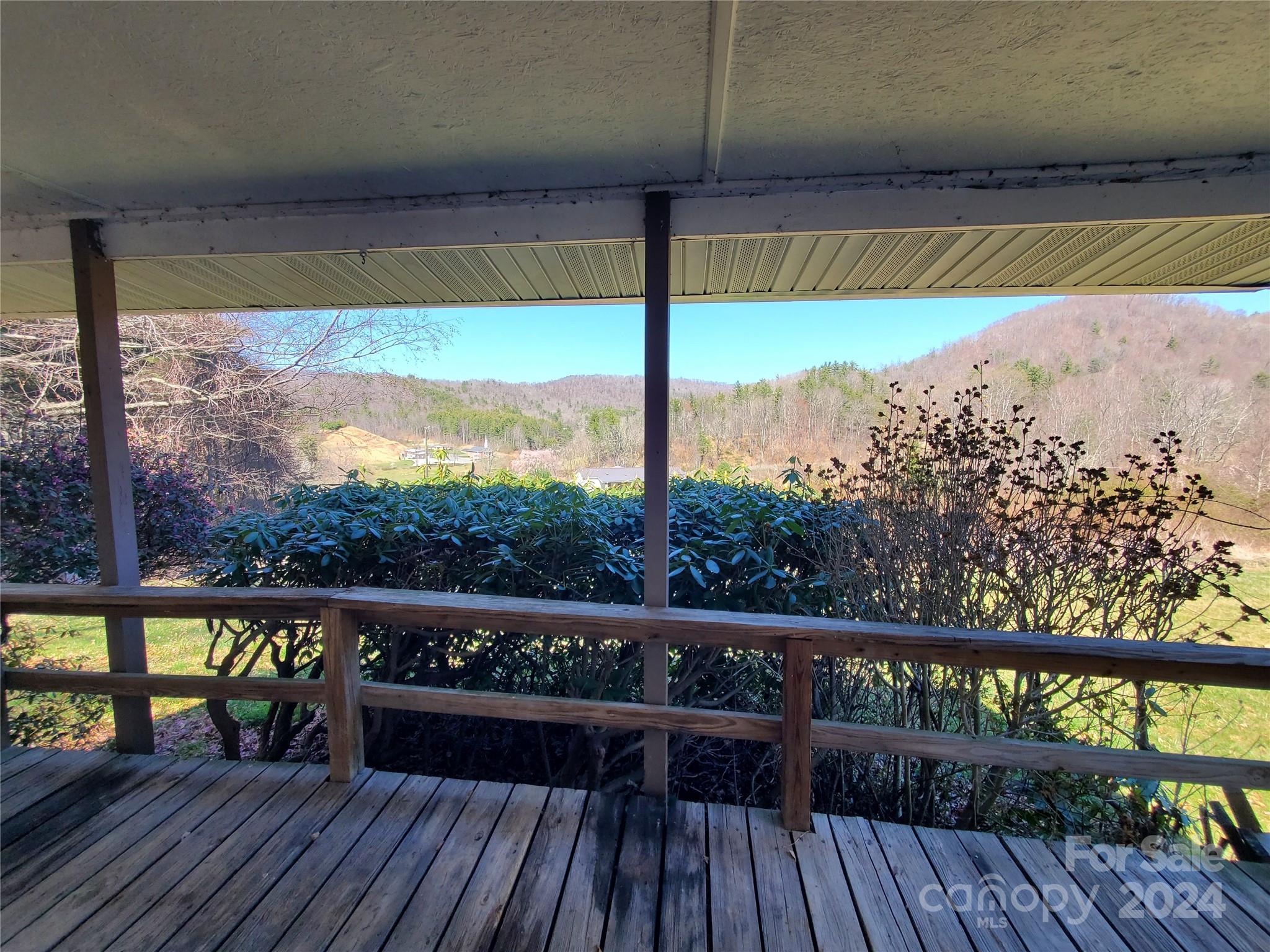 57 Paul Ridge Road Newland, NC 28657 - Photo 7 of 48 Gallery Image 7