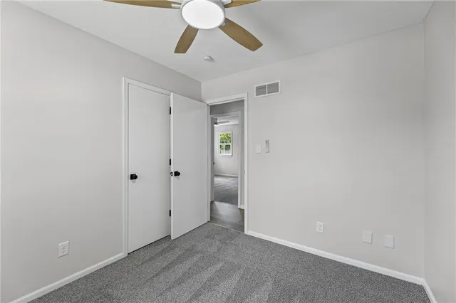 $360,000 | 11005 Northwest Walnut Creek Drive, Kansas City, MO 64152