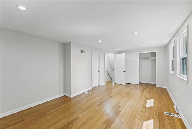 $360,000 | 11005 Northwest Walnut Creek Drive, Kansas City, MO 64152