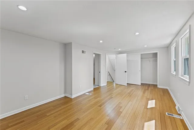 $360,000 | 11005 Northwest Walnut Creek Drive, Kansas City, MO 64152